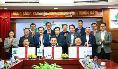 PVChem ký hợp đồng hợp tác kinh doanh dự án Nhà máy Tái chế nhựa PET