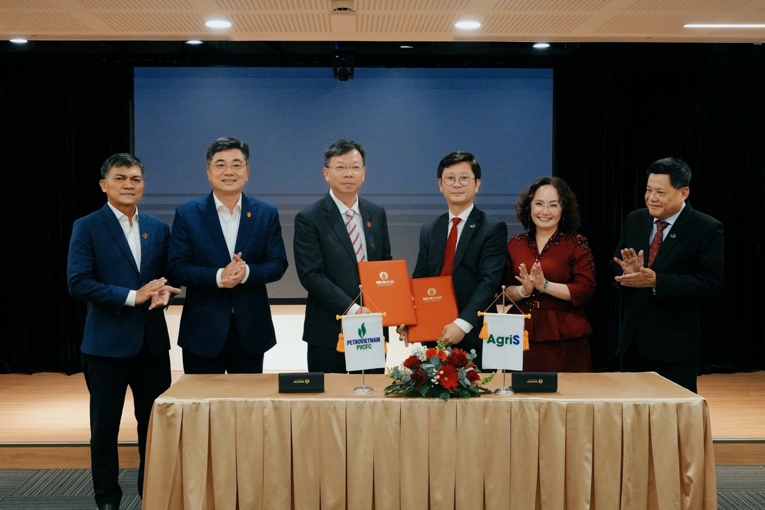 PVCFC và AgriS hợp tác thúc đẩy nông nghiệp bền vững