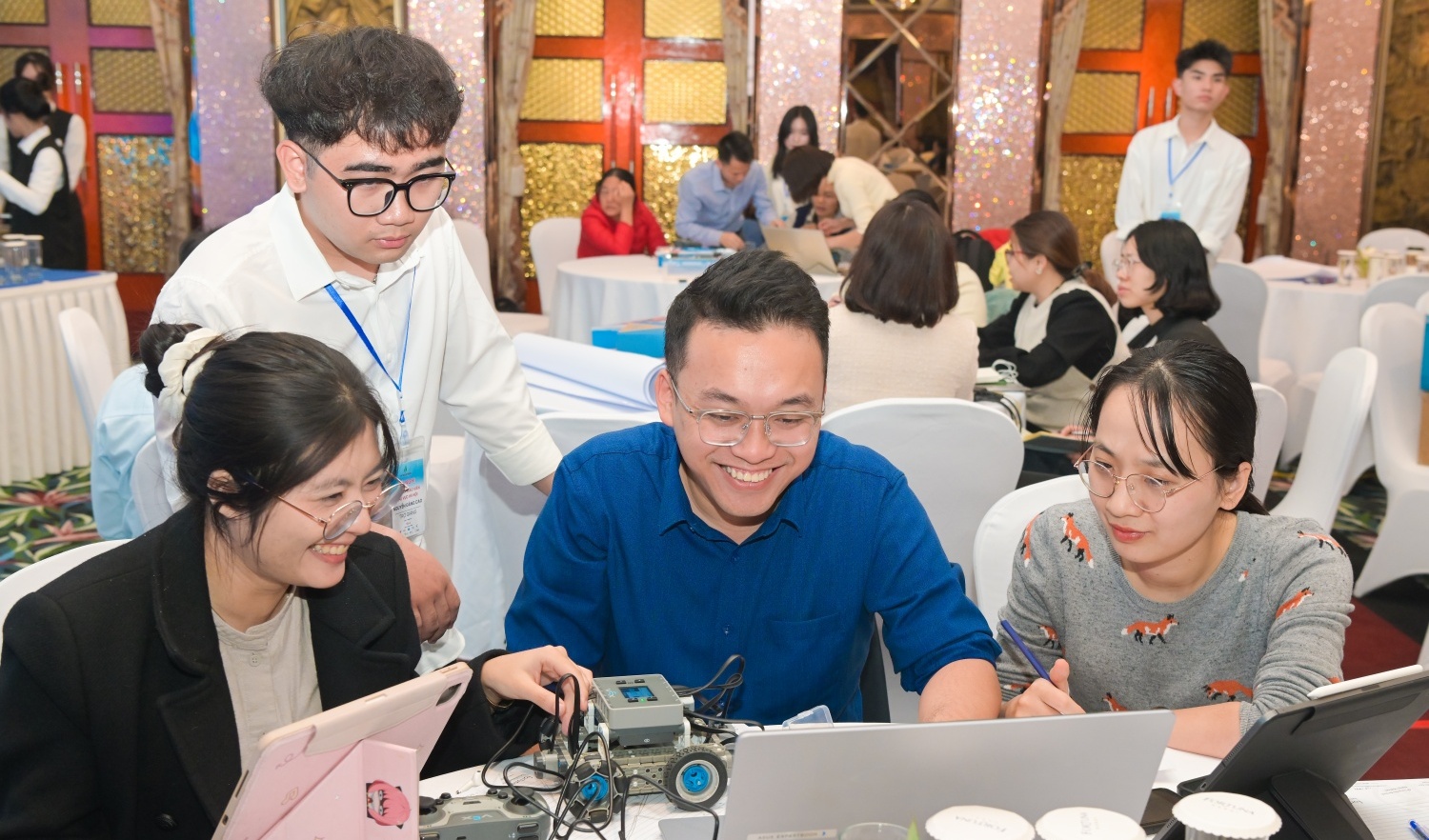 Khai thác hiệu quả, bền vững các phòng thực hành STEM