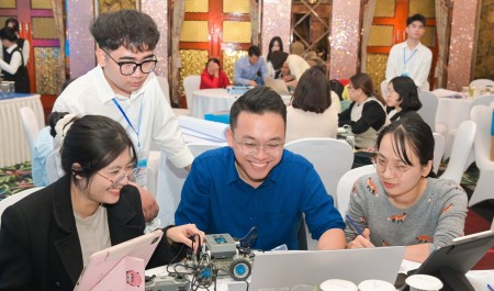 Khai thác hiệu quả, bền vững các phòng thực hành STEM