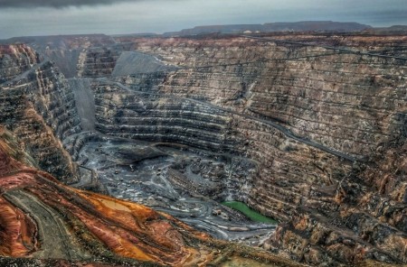 Phía sau việc Ukraine trao mỏ lithium chiến lược cho nhóm nhà đầu tư Mỹ