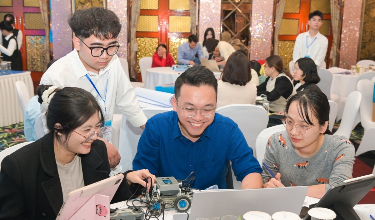 https://cdn.petrotimes.vn/stores/news_dataimages/2026/012026/10/12/in_social/dsc-373120260110120813.jpg?randTime=1768027592