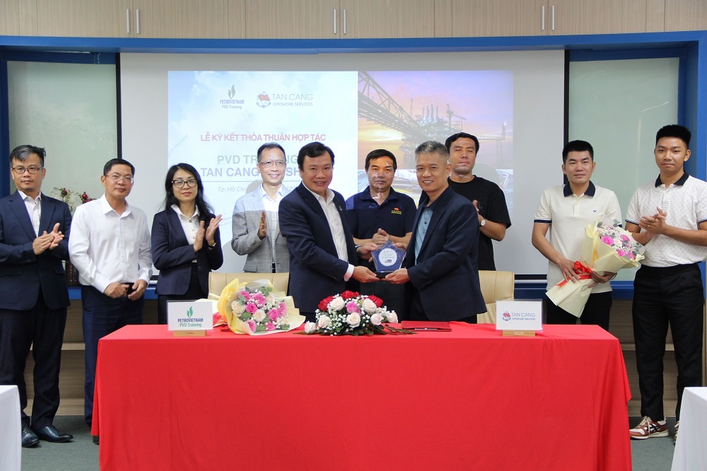 PVD Training ký kết biên bản ghi nhớ hợp tác chiến lược với Công ty CP Dịch vụ Biển Tân Cảng 