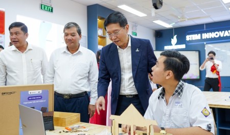 [VIDEO] Khánh thành phòng STEM - Động lực đổi mới dạy và học tại Trường THPT Phạm Hùng (Vĩnh Long)