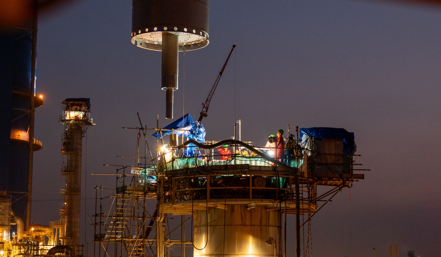 [Ch&ugrave;m ảnh] Những &ldquo;bước lắp gh&eacute;p quyết định&rdquo; trong đợt BDTT Nh&agrave; m&aacute;y Đạm Ph&uacute; Mỹ