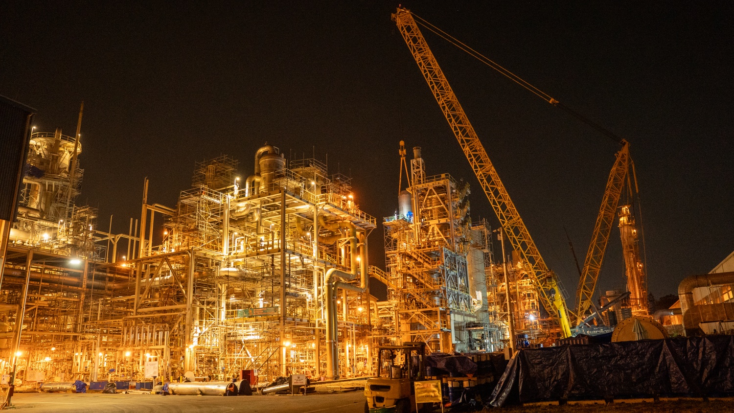 [Ch&ugrave;m ảnh] Những &ldquo;bước lắp gh&eacute;p quyết định&rdquo; trong đợt BDTT Nh&agrave; m&aacute;y Đạm Ph&uacute; Mỹ