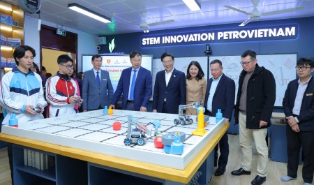 [VIDEO] Khánh thành phòng giáo dục thực hành STEM tại trường THPT chuyên Thái Nguyên