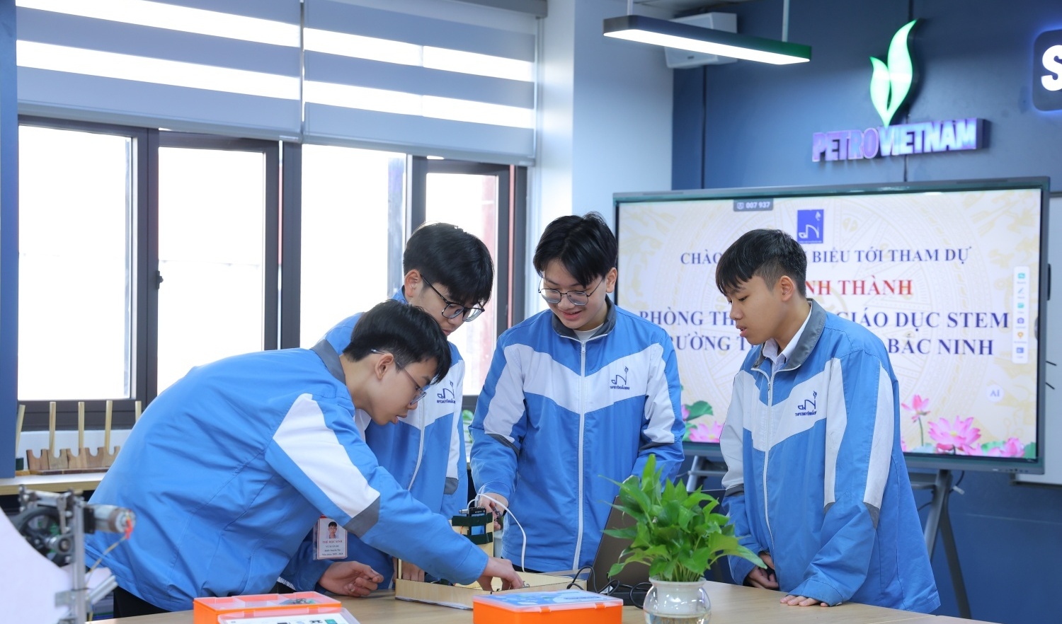 [VIDEO] STEM - Động lực phát triển nghiên cứu khoa học tại Trường THPT Chuyên Bắc Ninh