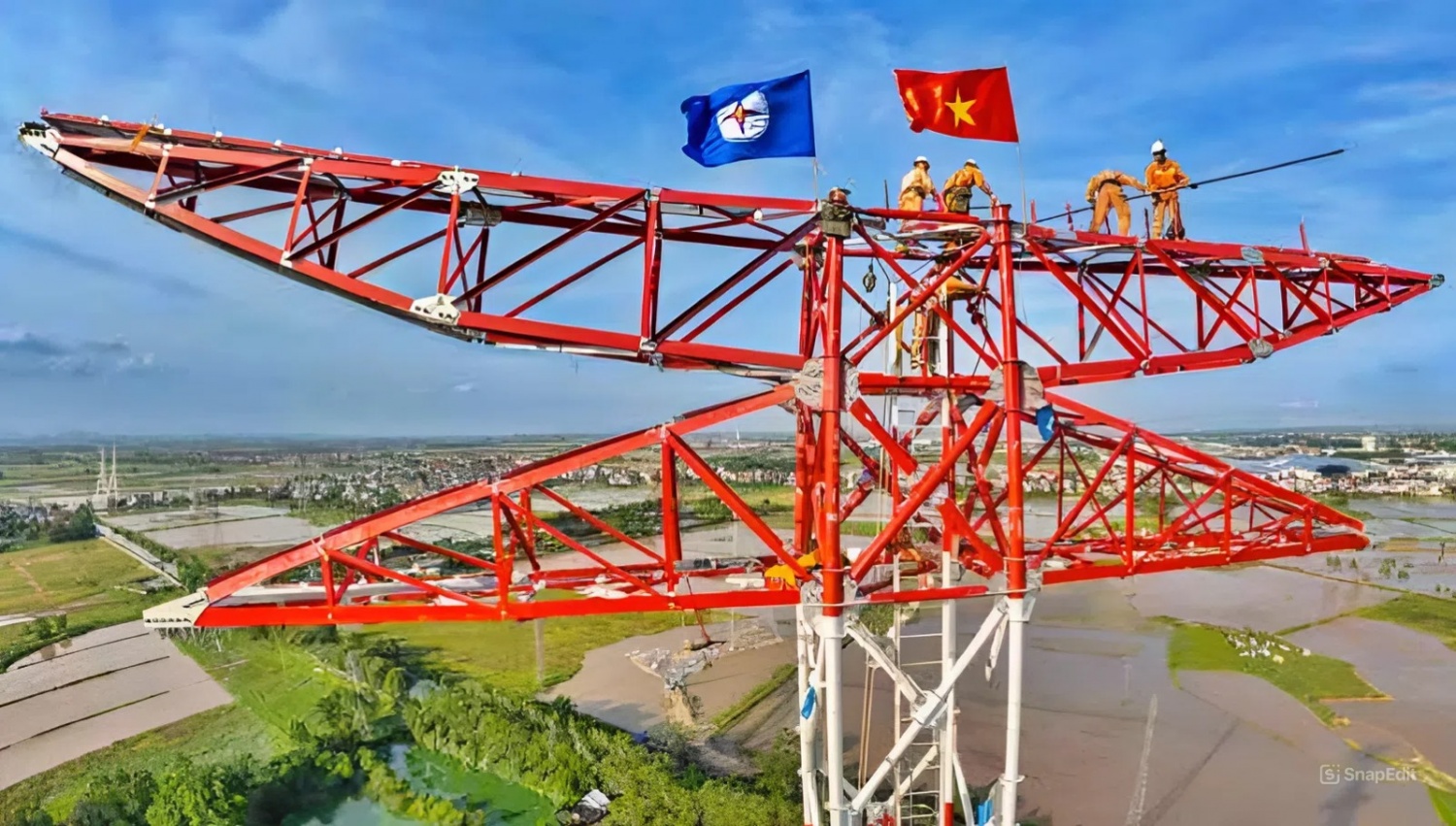 Lợi nhuận EVN tăng trưởng liên tiếp 2024-2025 góp phần giảm lỗ sản xuất kinh doanh