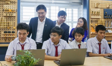 [VIDEO] Hướng đến hình thành thế hệ học sinh giàu trí thức công nghệ tại thành phố Huế từ giáo dục STEM