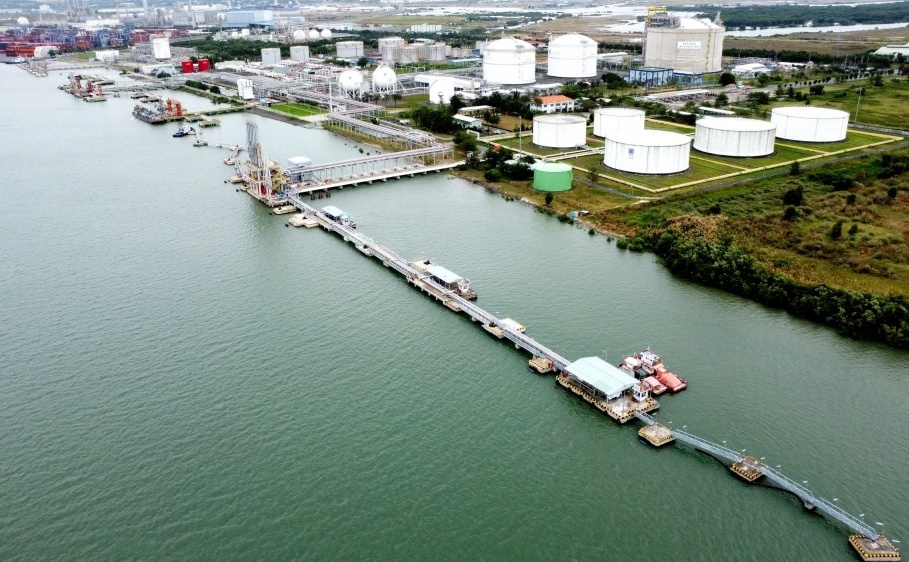 Đề xuất chính sách hỗ trợ doanh nghiệp “đầu tàu” dẫn dắt thị trường khí LNG