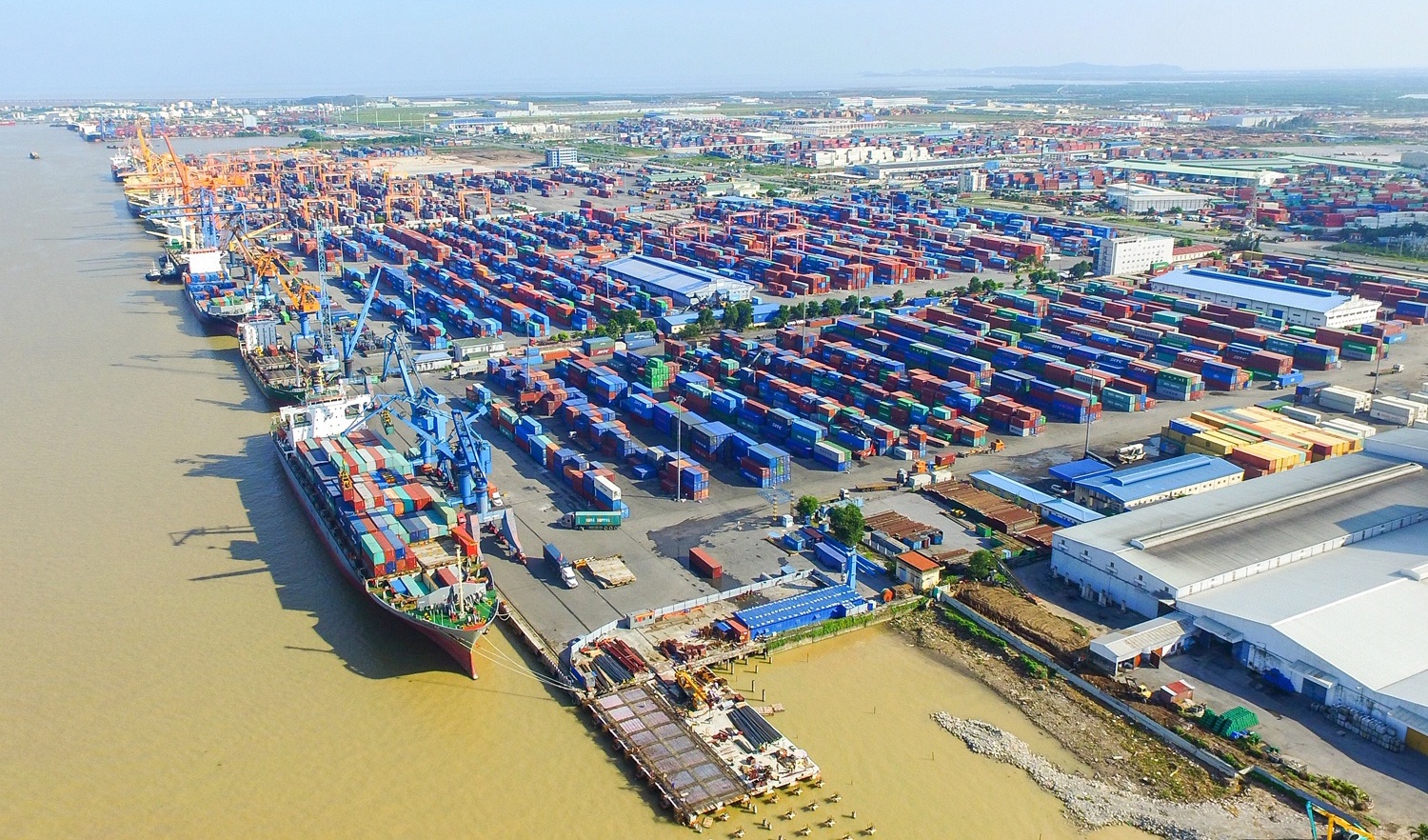 PTSC Đình Vũ vượt thách thức thị trường, hoàn thành xuất sắc nhiệm vụ năm 2025