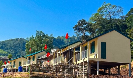 Petrovietnam bàn giao nhà Đại đoàn kết tại Quảng Trị, chăm lo an sinh xã hội vùng biên giới