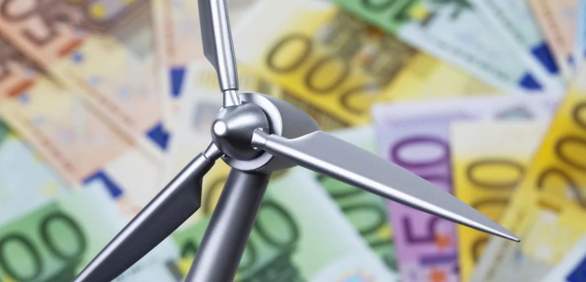 Năng lượng sạch giúp thế giới tiết kiệm như thế nào?