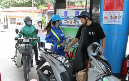 Giá xăng dầu tăng trở lại từ 15h ngày 15/1