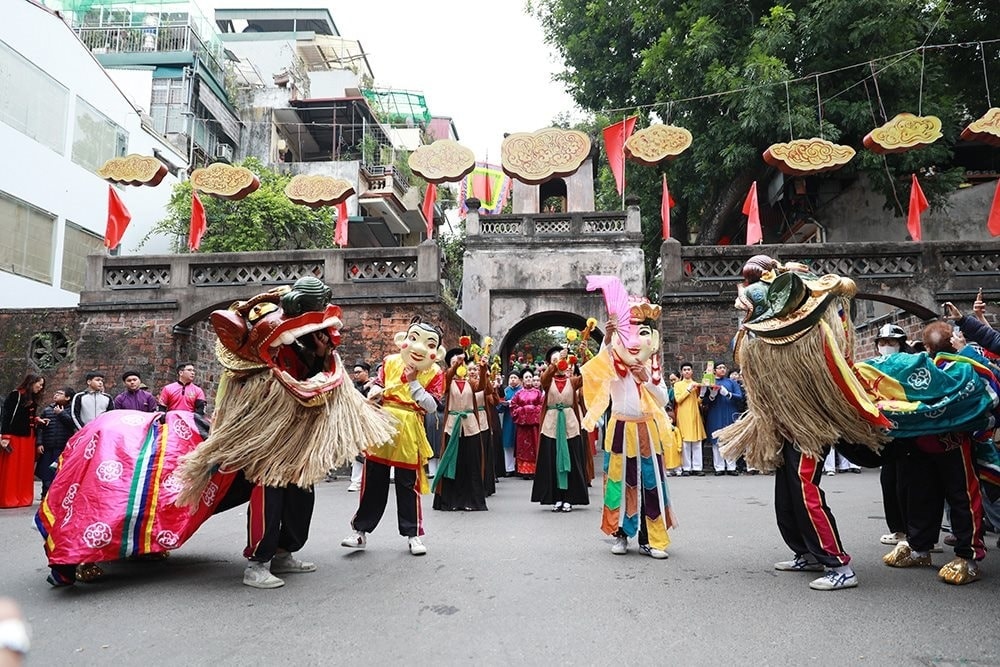 (29)- Lan tỏa nét đẹp văn hóa Tết truyền thống trong phố cổ Hà Nội