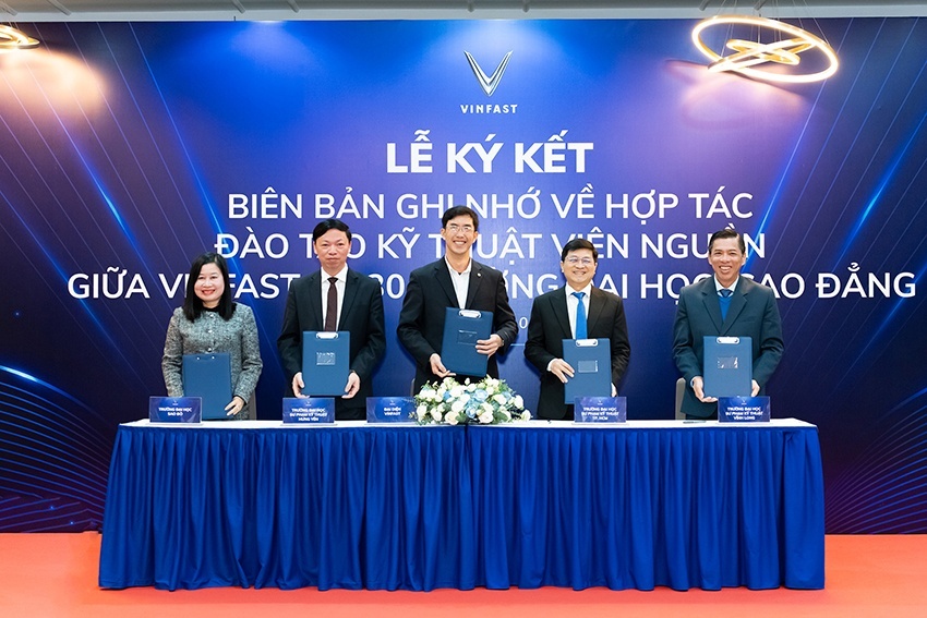 VinFast hợp tác với 30 trường đại học, cao đẳng - Chuẩn hóa chương trình và chất lượng đào tạo kỹ sư ô tô điện