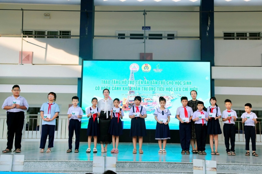 Lan tỏa “Văn hóa nghĩa tình” Petrovietnam tại trường Lưu Chí Hiếu (TP HCM)