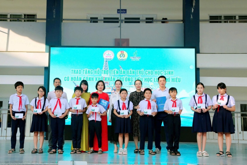 Lan tỏa “Văn hóa nghĩa tình” Petrovietnam tại trường Lưu Chí Hiếu (TP HCM)