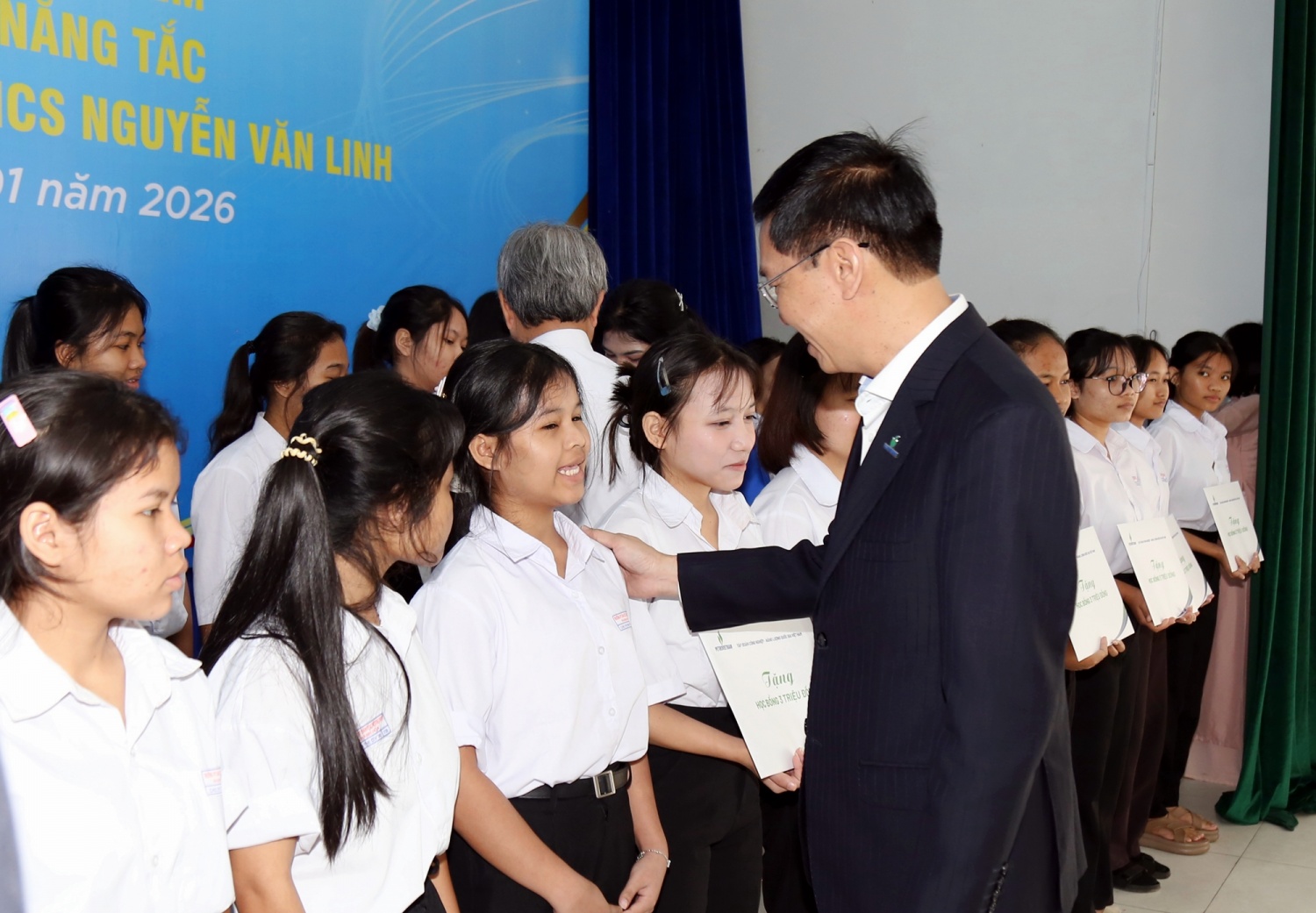 Khánh thành các phòng STEM Innovation Petrovietnam tại Khánh Hòa: Lan tỏa đổi mới sáng tạo từ giáo dục