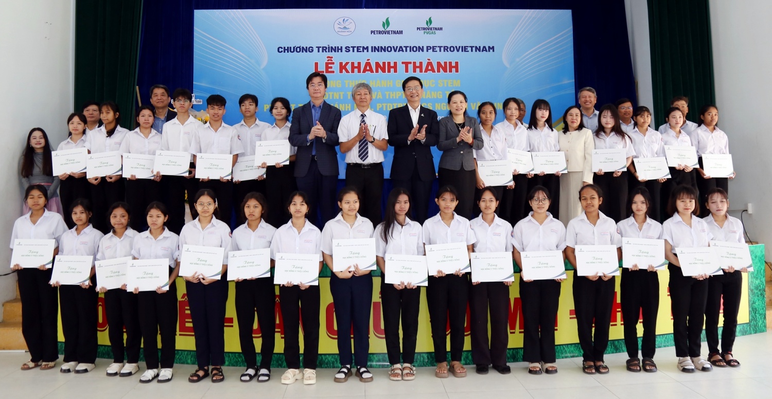 Khánh thành các phòng học STEM Innovation Petrovietnam: lan tỏa đổi mới sáng tạo từ giáo dục