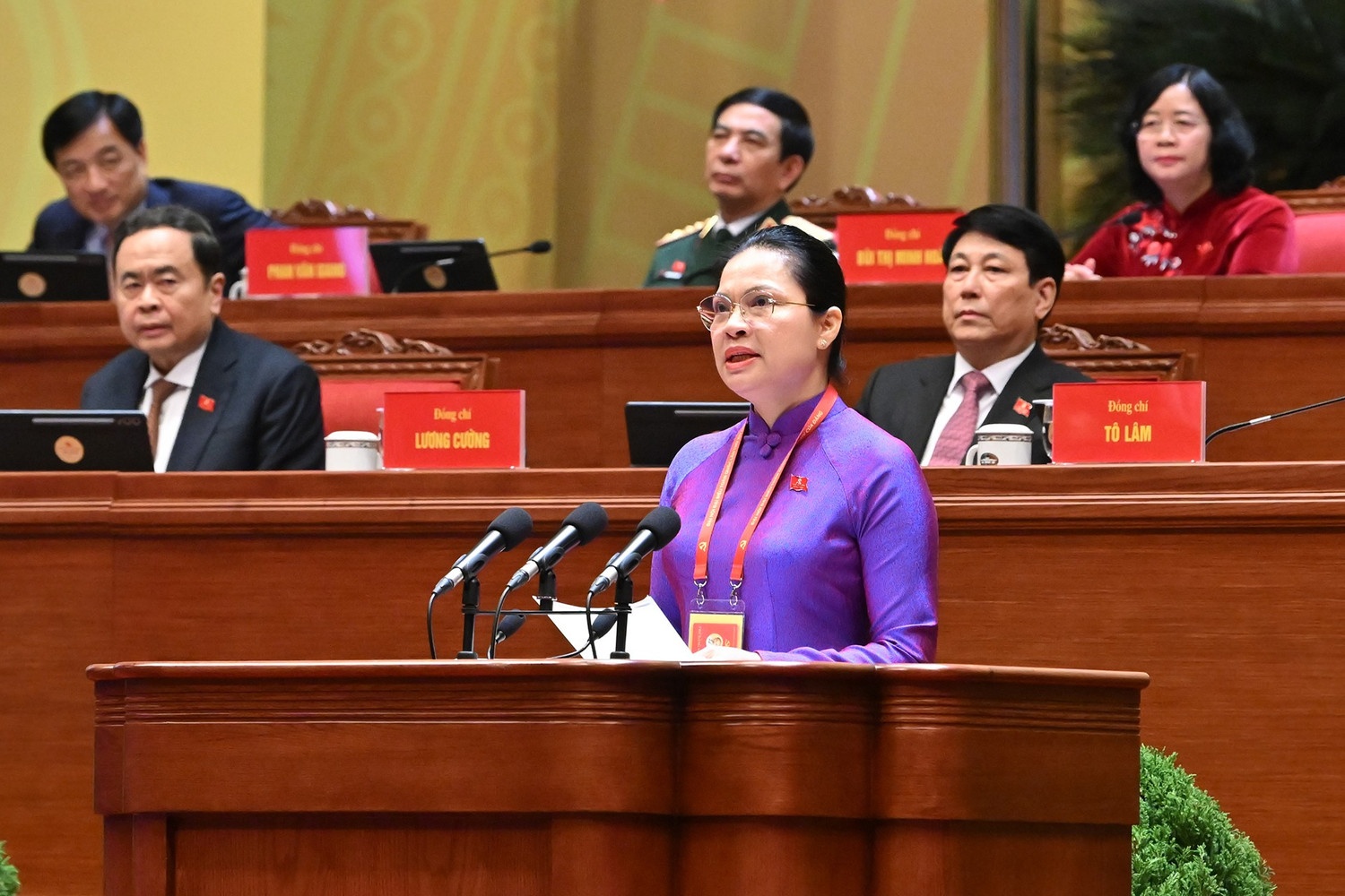 Chùm ảnh: Phiên thảo luận tại hội trường về các Văn kiện Đại hội XIV của Đảng sáng 21/1