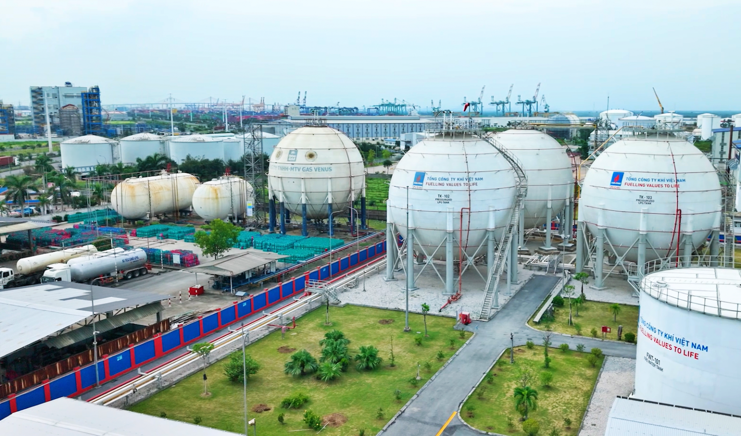 Đề xuất phát triển đồng bộ hạ tầng khí kết nối với các khu công nghiệp