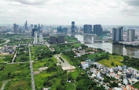 Điểm tin xây dựng - bất động sản ngày 23/1: Bộ Xây dựng công bố thủ tục cấp phép xây dựng mới