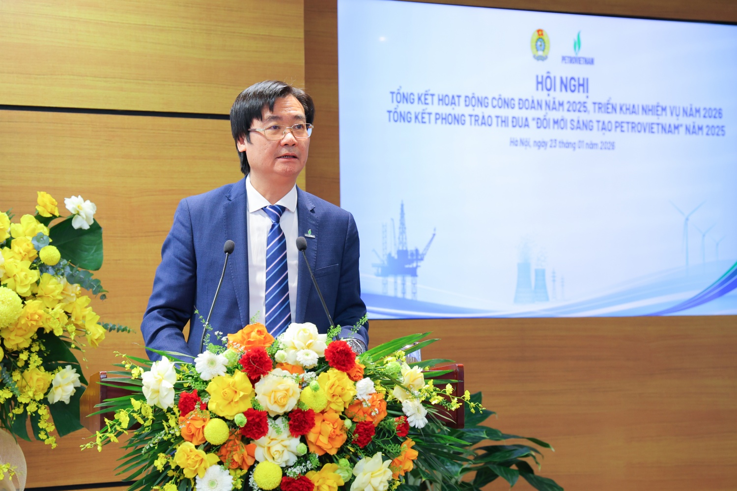 Điểm tựa người lao động, động lực cho đổi mới và phát triển bền vững của Petrovietnam Điểm tựa người lao động, động lực cho đổi mới và phát triển bền vững của Petrovietnam