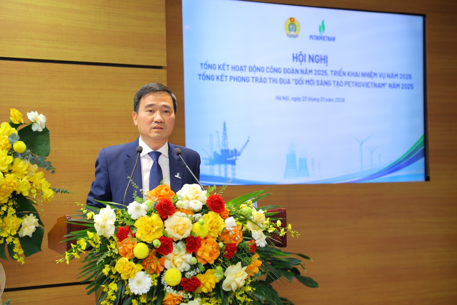 Điểm tựa người lao động, động lực cho đổi mới và phát triển bền vững của Petrovietnam Điểm tựa người lao động, động lực cho đổi mới và phát triển bền vững của Petrovietnam