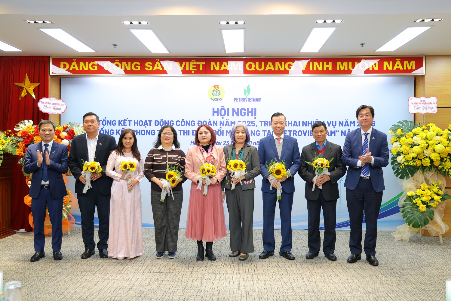 Điểm tựa người lao động, động lực cho đổi mới và phát triển bền vững của Petrovietnam Điểm tựa người lao động, động lực cho đổi mới và phát triển bền vững của Petrovietnam