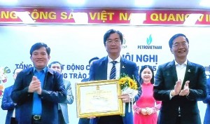 [VIDEO] Tôn vinh tập thể, cá nhân tiêu biểu trong phong trào Công đoàn Petrovietnam