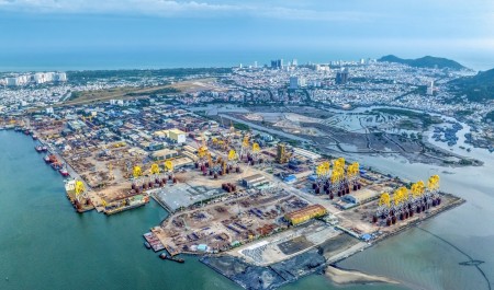 Cảng dịch vụ dầu khí, năng lượng chiến lược của Petrovietnam tại Bà Rịa - Vũng Tàu (TP HCM)