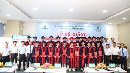 PV College trao bằng tốt nghiệp cho 24 học sinh lớp Lặn thi công khóa 2024