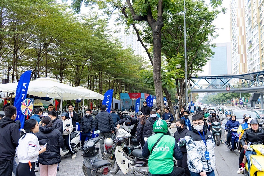 Sôi động ngày hội “đổi xăng lấy điện” của VinFast trên khắp 3 miền