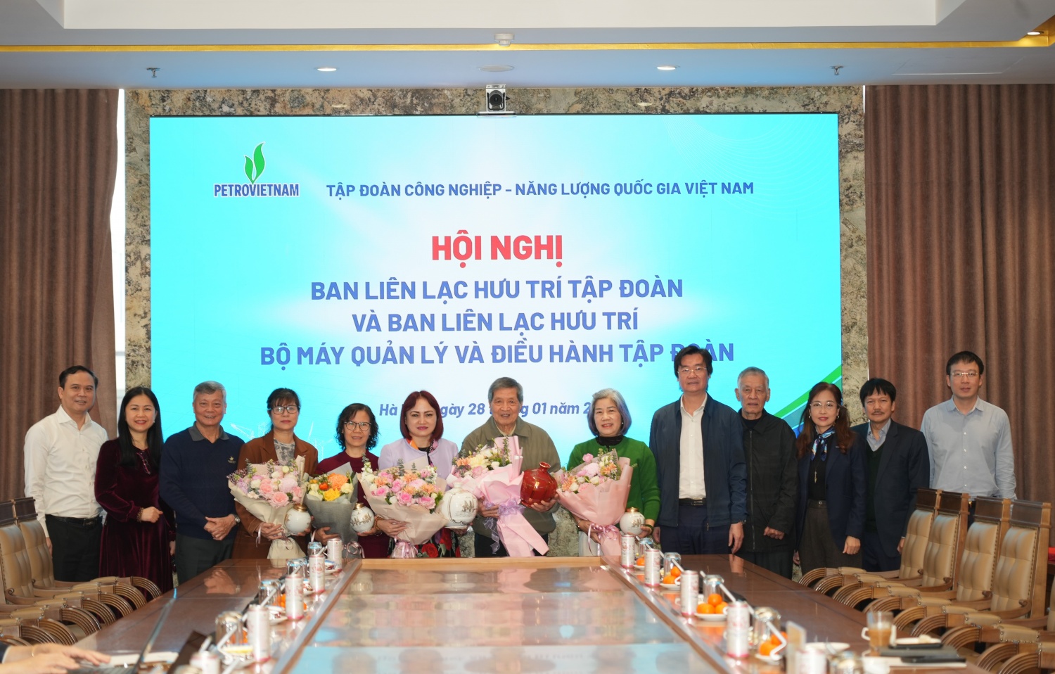 Phát huy văn hóa “nghĩa tình”, gắn kết các thế hệ người lao động Petrovietnam Phát huy văn hóa “nghĩa tình”, gắn kết các thế hệ người lao động Petrovietnam