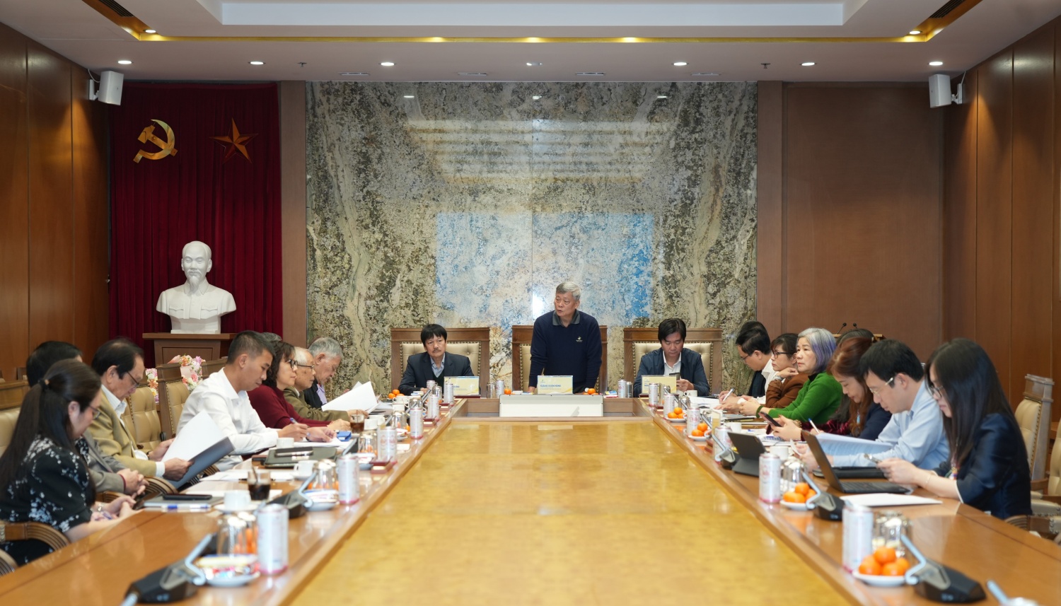 Phát huy văn hóa “nghĩa tình”, gắn kết các thế hệ người lao động Petrovietnam Phát huy văn hóa “nghĩa tình”, gắn kết các thế hệ người lao động Petrovietnam