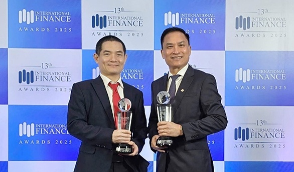 IFM vinh danh PVcomBank ở hai giải thưởng về công nghệ và trách nhiệm xã hội