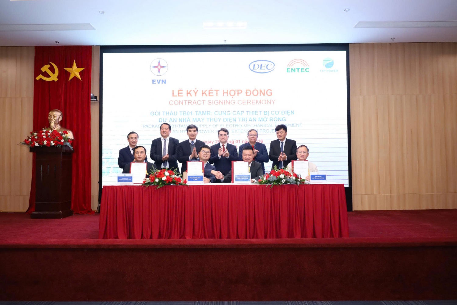 EVN ký kết Hợp đồng gói thầu TB01-TAMR: Cung cấp thiết bị cơ điện - Dự án NMTĐ Trị An mở rộng