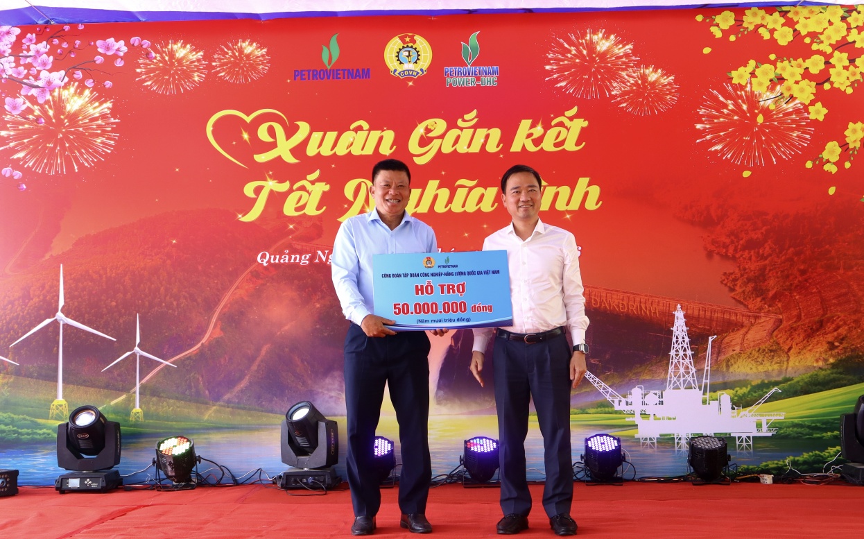 “Petrovietnam: Xuân Gắn kết - Tết Nghĩa tình” đầy ấm áp tại thủy điện Đakđrinh