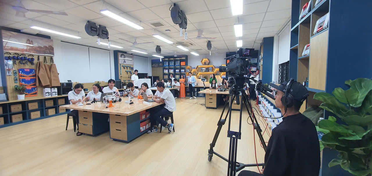 [Chùm ảnh] Mạch nguồn tri thức - STEM Innovation Petrovietnam