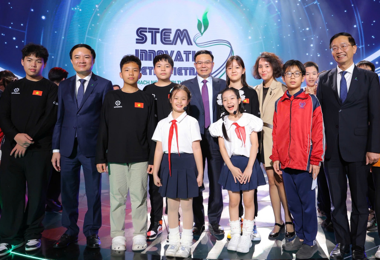 [Chùm ảnh] Mạch nguồn tri thức - STEM Innovation Petrovietnam