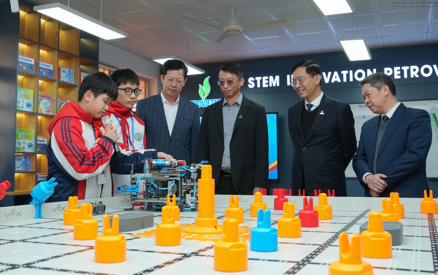 Petrovietnam lan tỏa truyền thống tri ân và trách nhiệm với cộng đồng