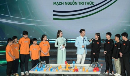 Một chương trình đầy cảm xúc, một hành trình đầy hứng khởi