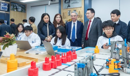 Đánh thức đam mê nghiên cứu khoa học tại Trường THPT chuyên Thái Bình