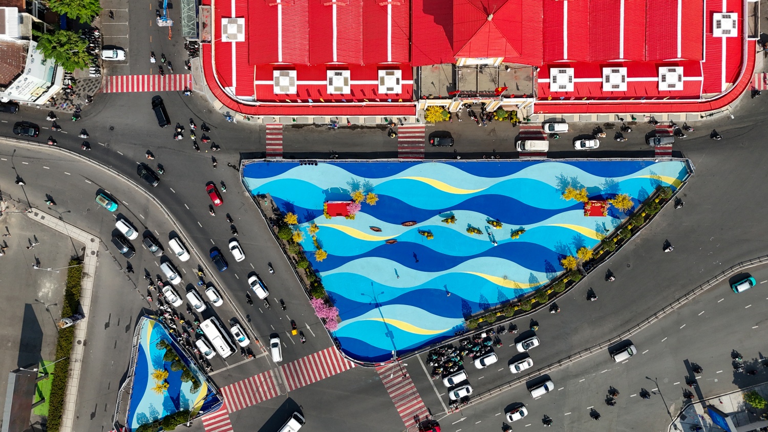 [Chùm ảnh] Nhiều công trình tại TP HCM thay 