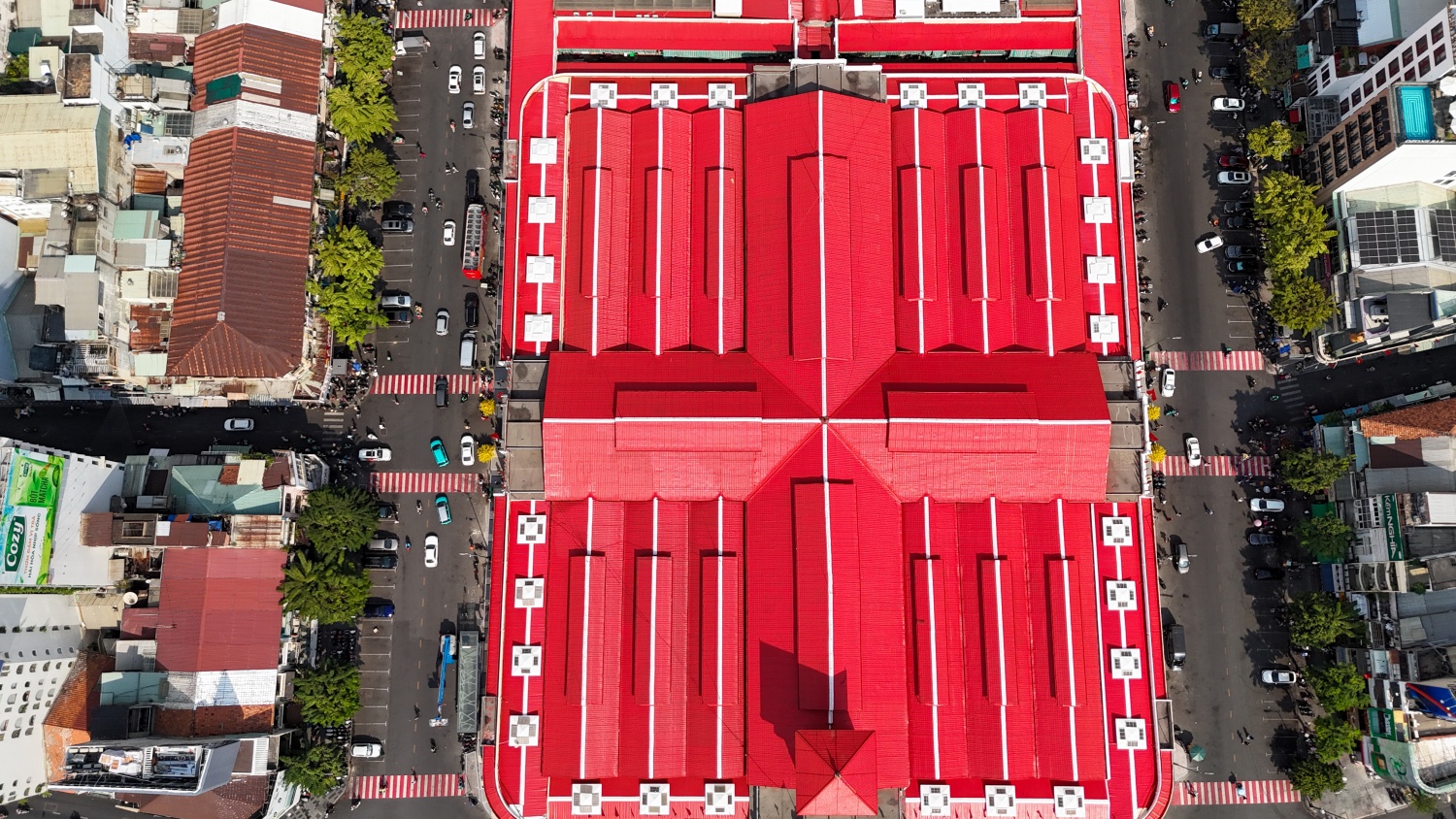 [Chùm ảnh] Nhiều công trình tại TP HCM thay 