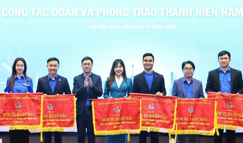 Đoàn Thanh niên Petrovietnam nhận Cờ thi đua xuất sắc trong phong trào thanh niên năm 2025