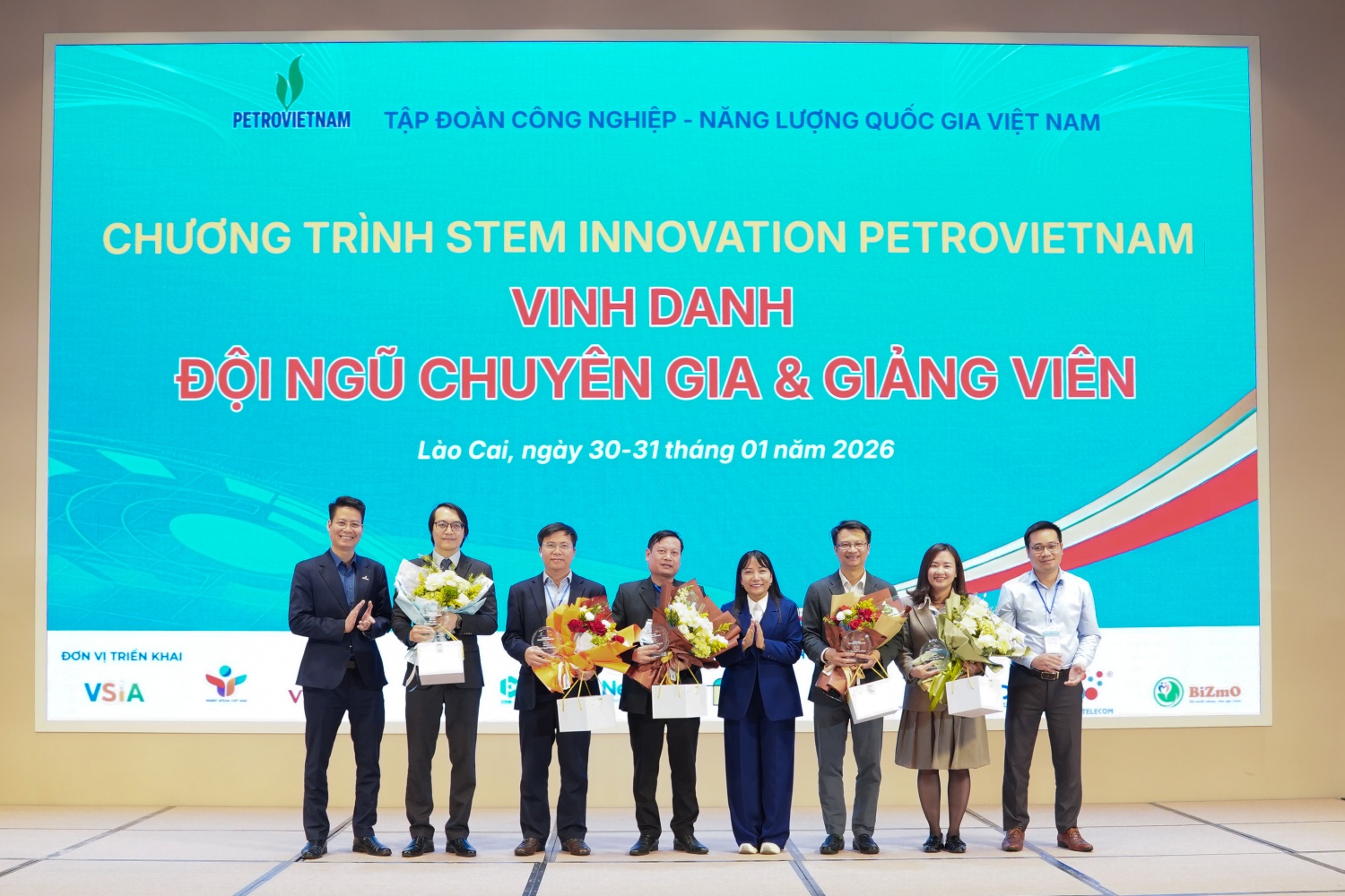 Tạo nền tảng bền vững cho giáo dục STEM Tạo nền tảng bền vững cho giáo dục STEM