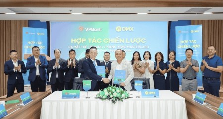 VPBank và DMX ra mắt thẻ tín dụng VPBank MWG Mastercard